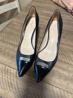 Coach Black Pointed Leather Pumps with Patent Toe Cap